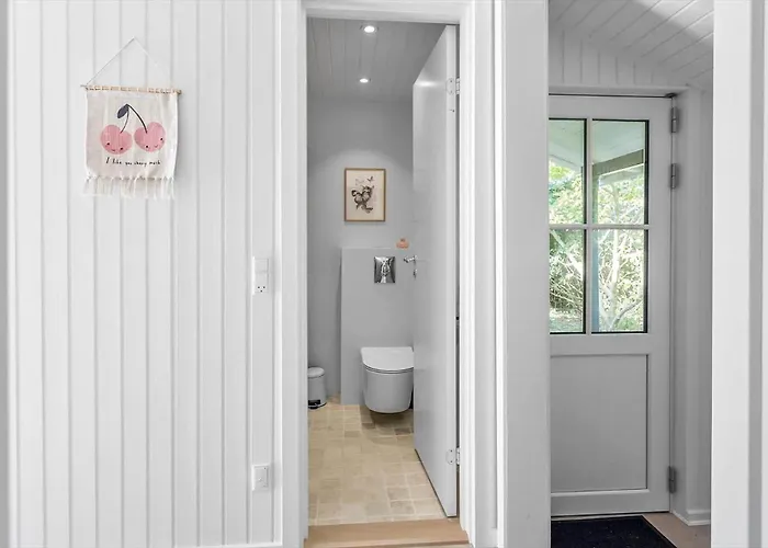 M348-vaeggerlose-gogeurtvej-11 * Bøtø By